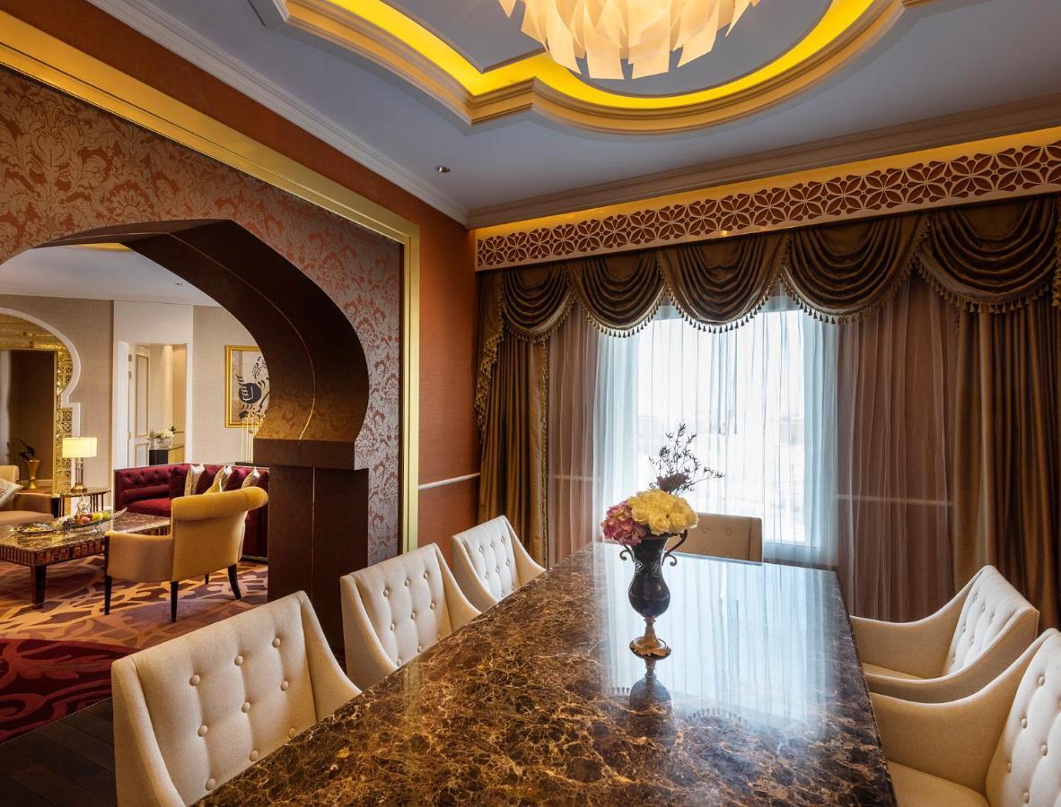 Ezdan Palace Hotel Doha Eksteriør bilde A 3D rendering of a dining room