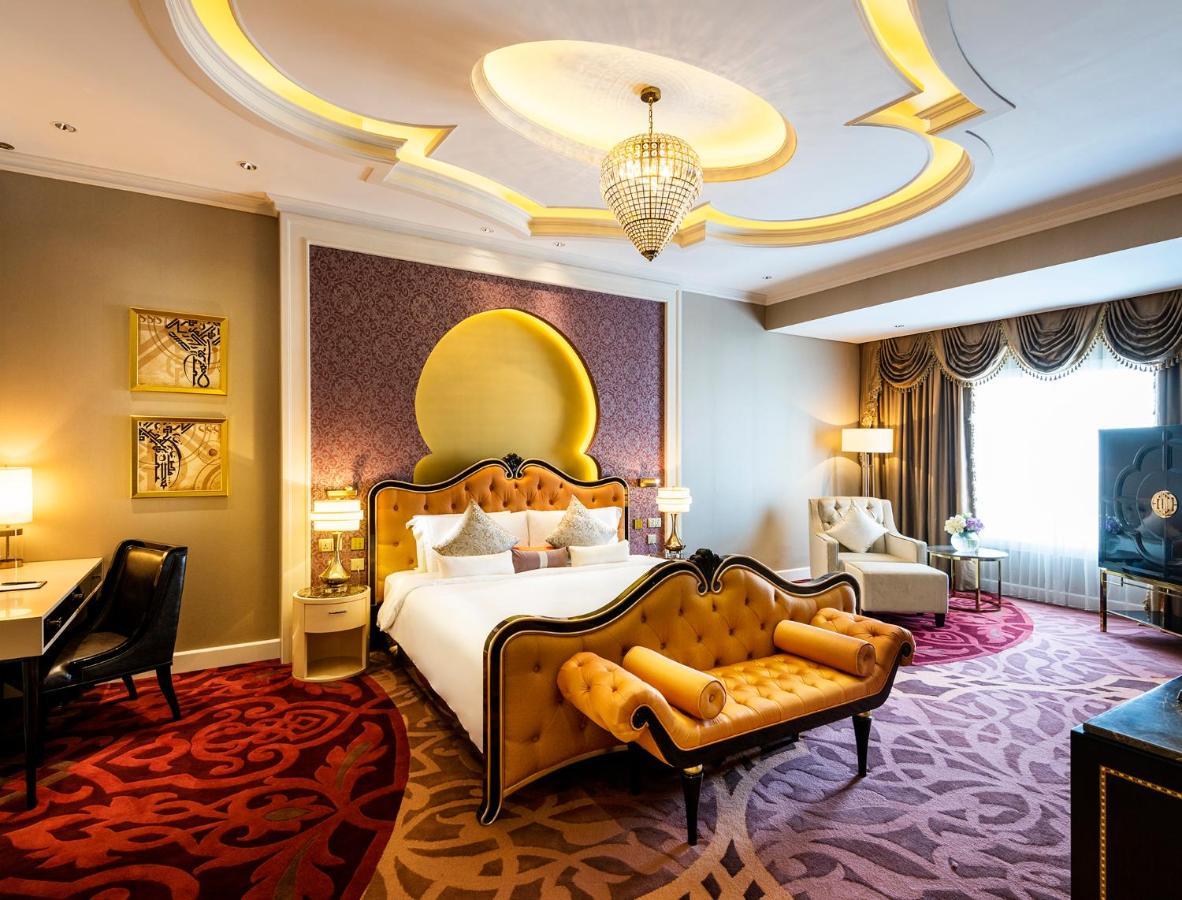 Ezdan Palace Hotel Doha Eksteriør bilde A suite at the hotel