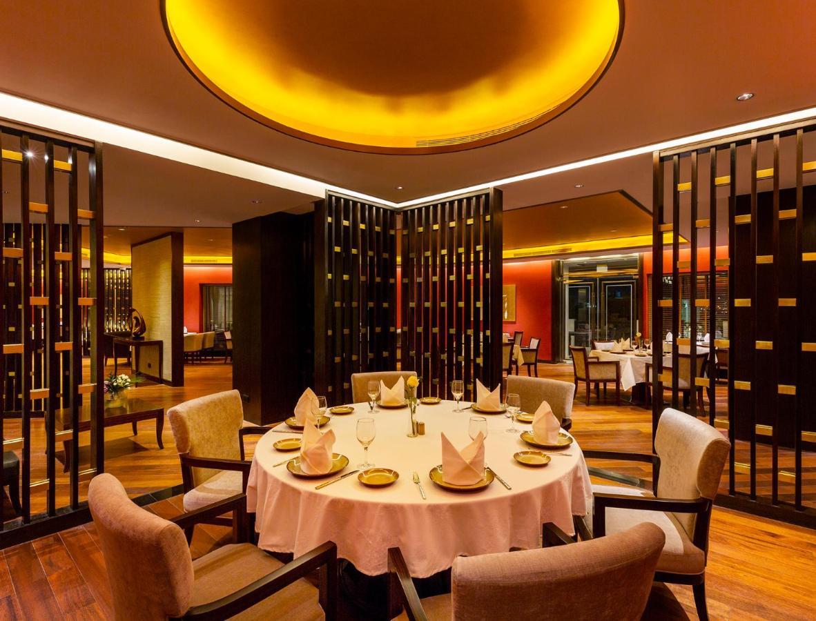 Ezdan Palace Hotel Doha Eksteriør bilde The interior of the restaurant