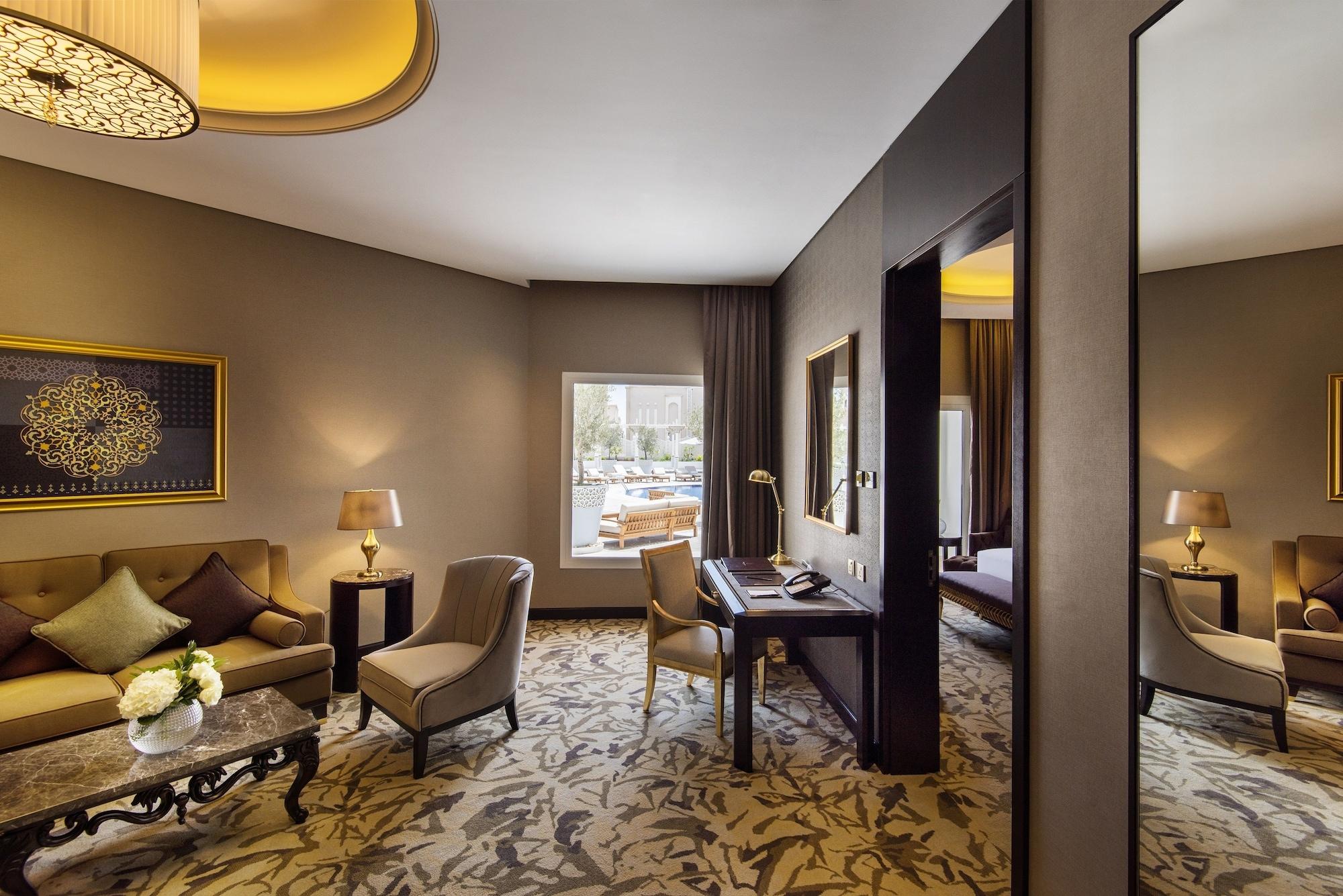 Ezdan Palace Hotel Doha Eksteriør bilde A suite at the hotel