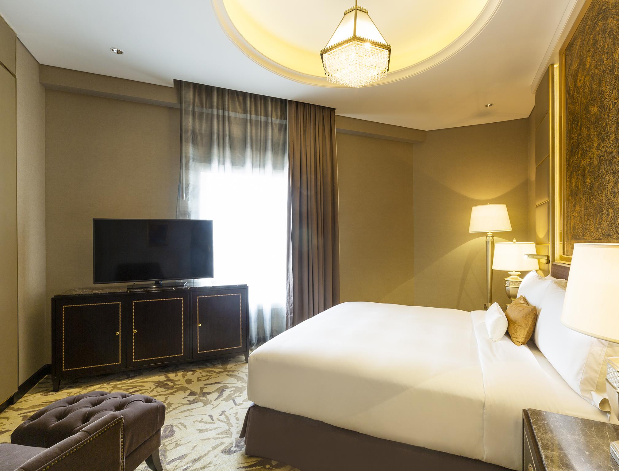 Ezdan Palace Hotel Doha Eksteriør bilde A bedroom at the hotel