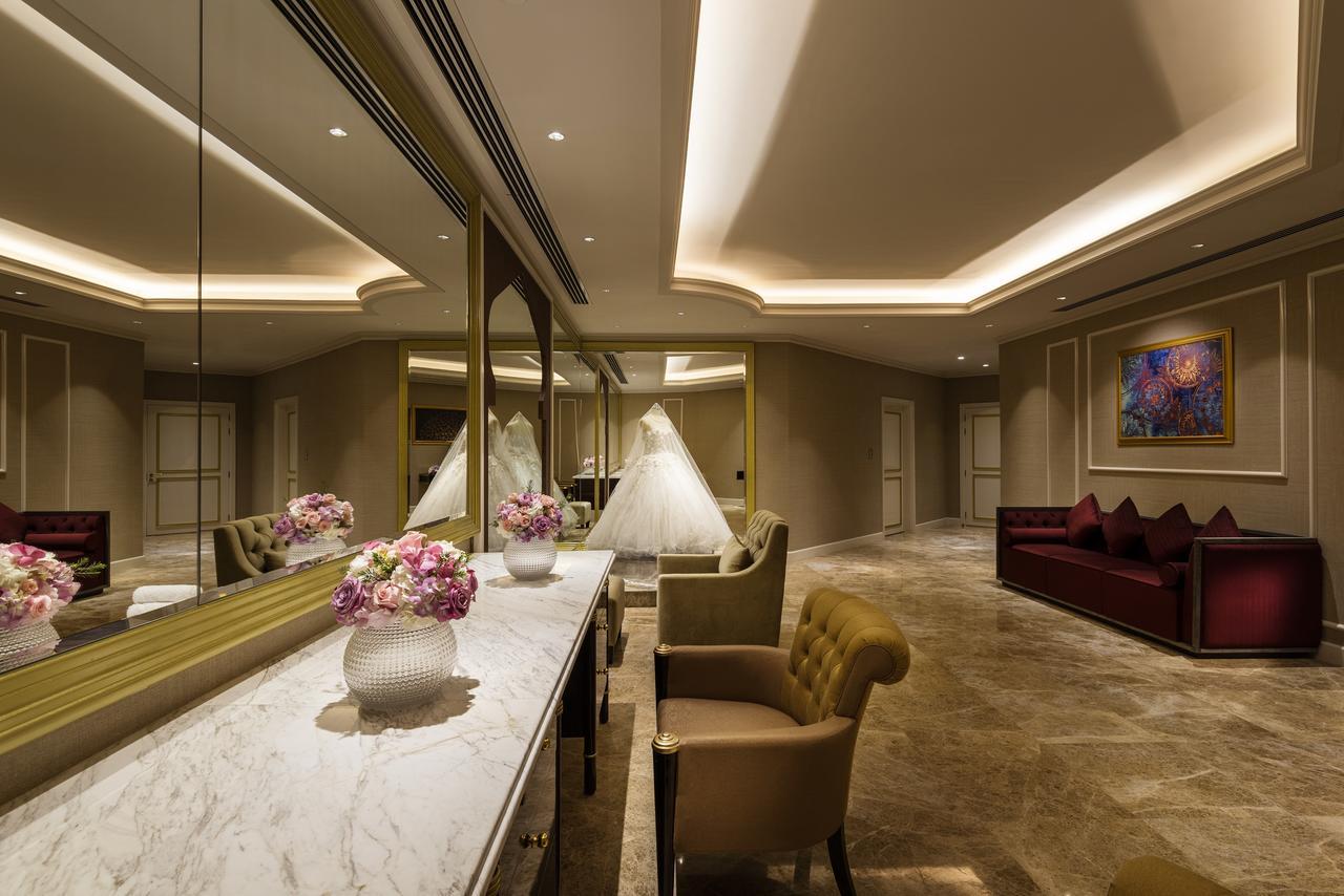 Ezdan Palace Hotel Doha Eksteriør bilde The dressing room